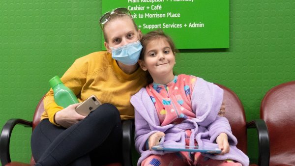 Patient Isla and mum Helen awaiting surgery